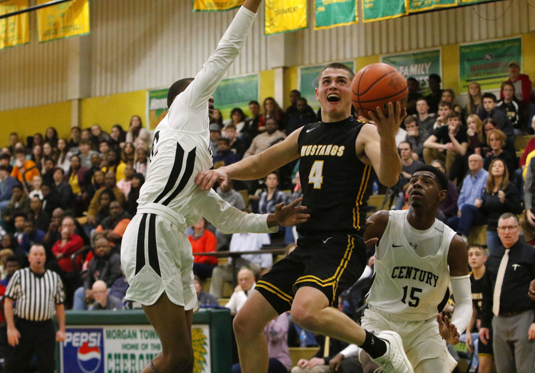 Boys basketball Class A sectional final - Kouts vs. 21st Century